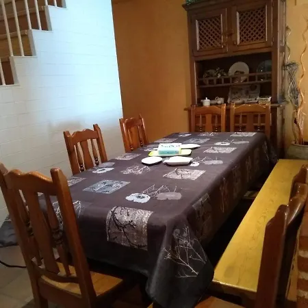 Nyaraló Casa Rural Robellano *