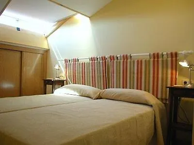 Nyaraló Casa Rural Robellano *